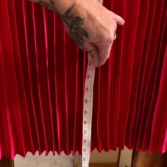 Midi Pleated Skirt - Picture 8 of 10